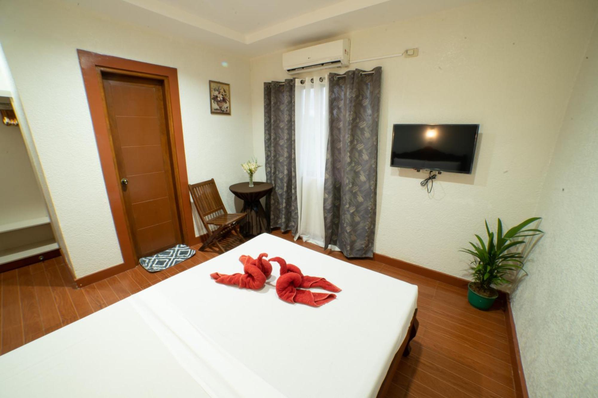 Casanas Suites Puerto Princesa Εξωτερικό φωτογραφία