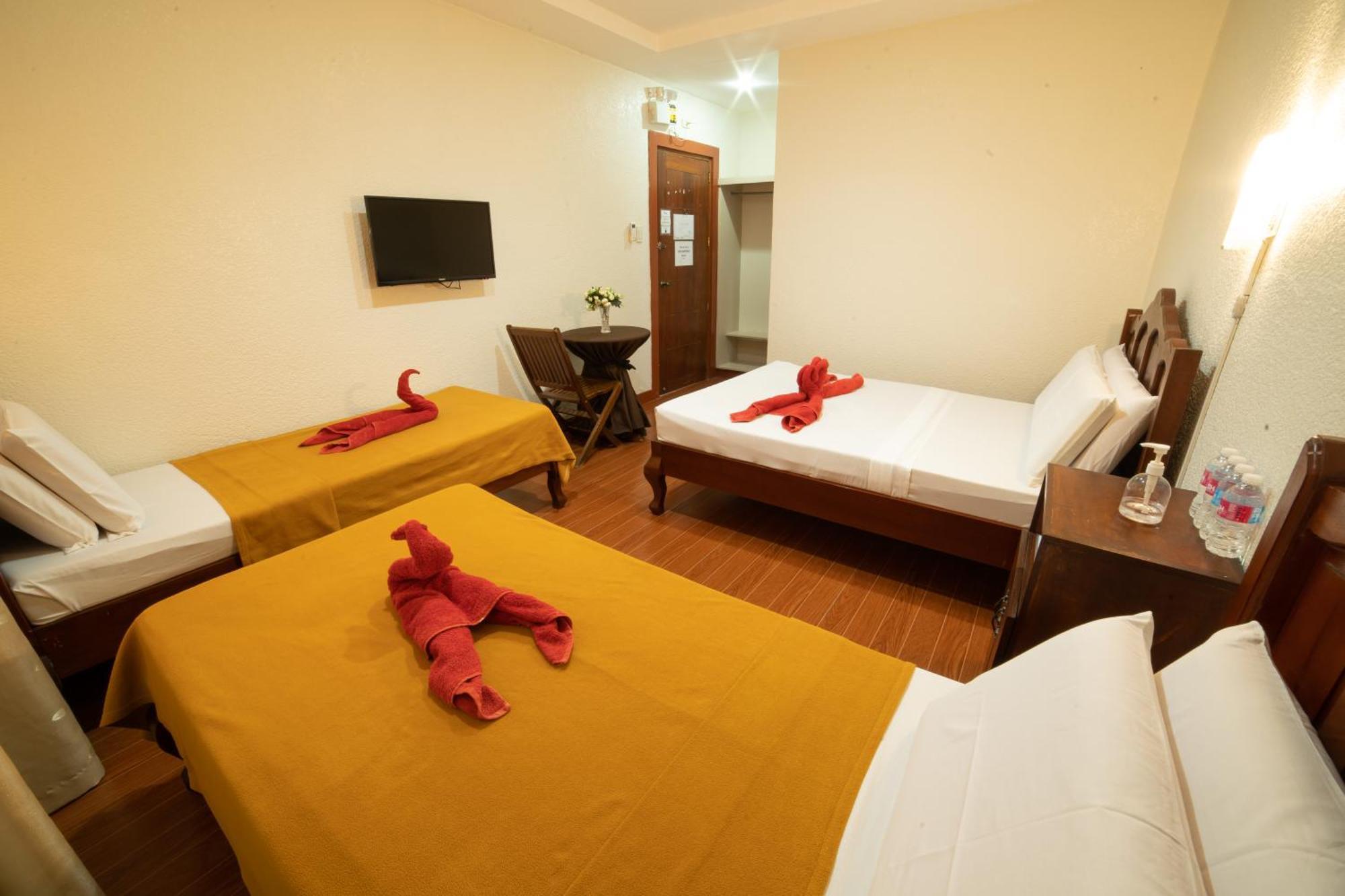 Casanas Suites Puerto Princesa Εξωτερικό φωτογραφία