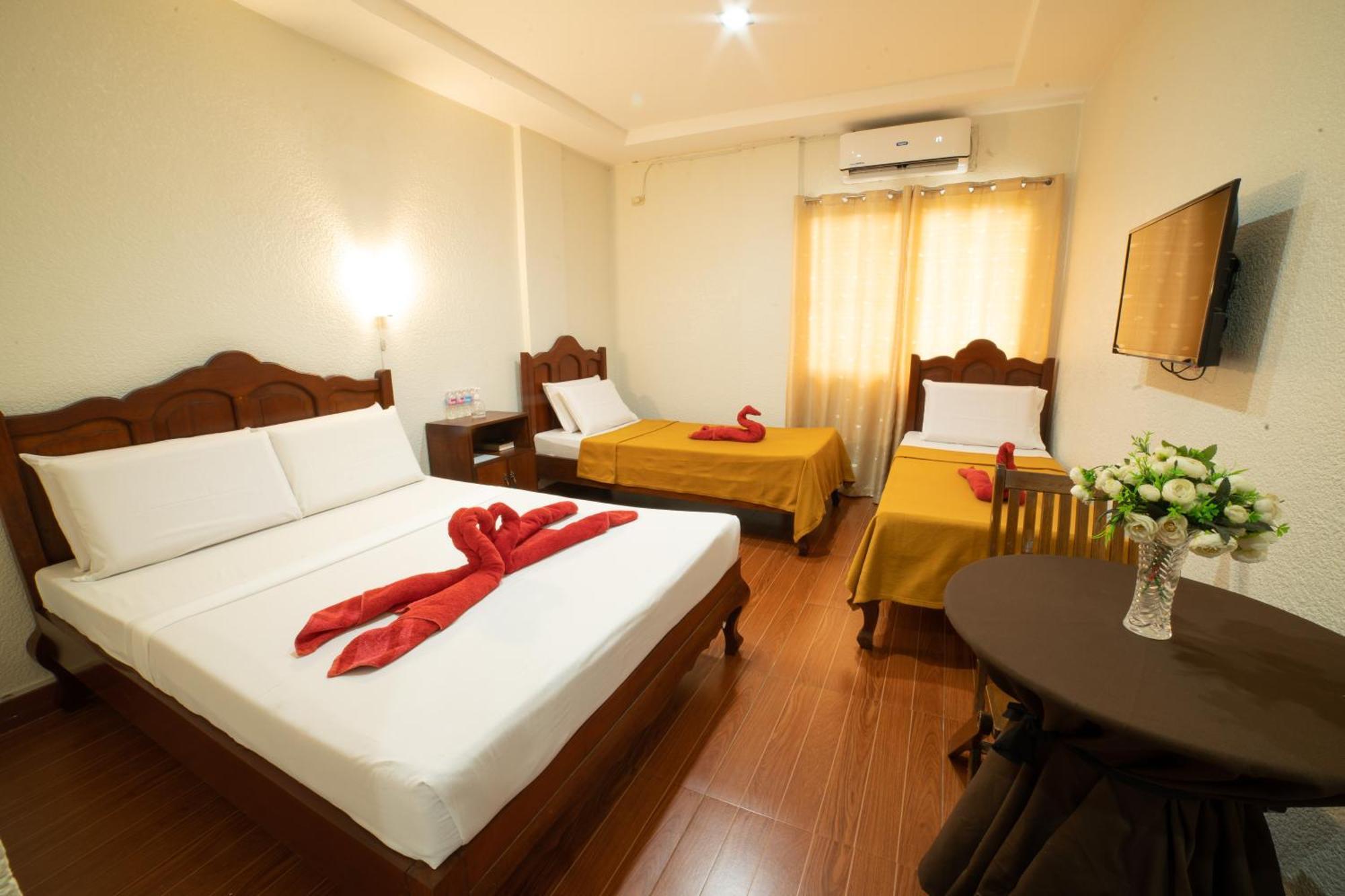 Casanas Suites Puerto Princesa Εξωτερικό φωτογραφία