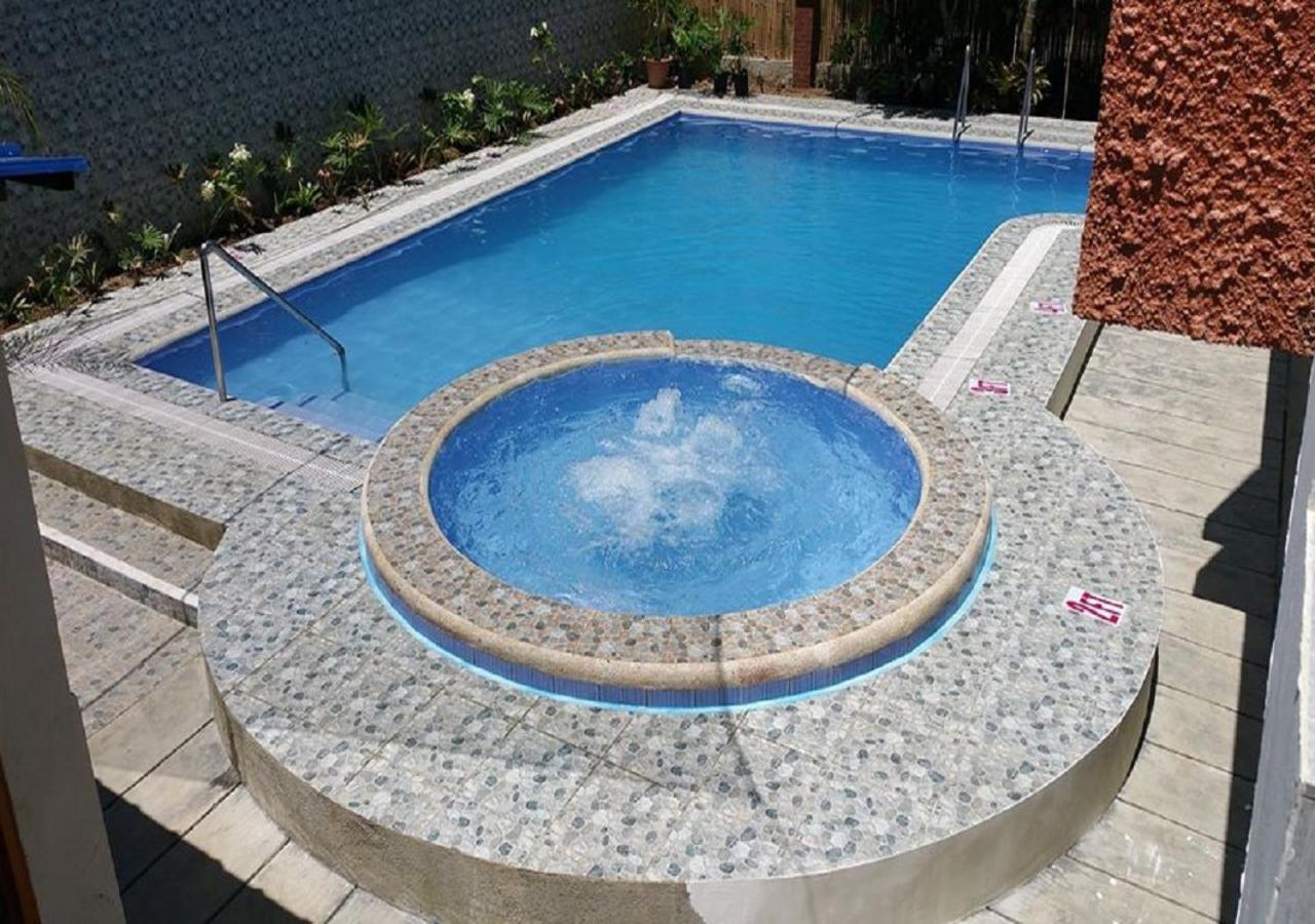 Casanas Suites Puerto Princesa Εξωτερικό φωτογραφία